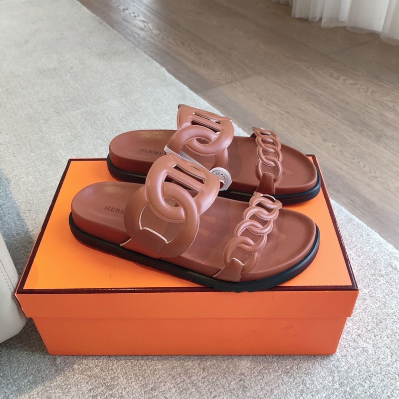 H**mes slippers